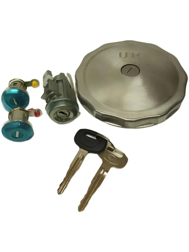 Крышка топливного бака, личинки дверей и замка зажигания HINO 500