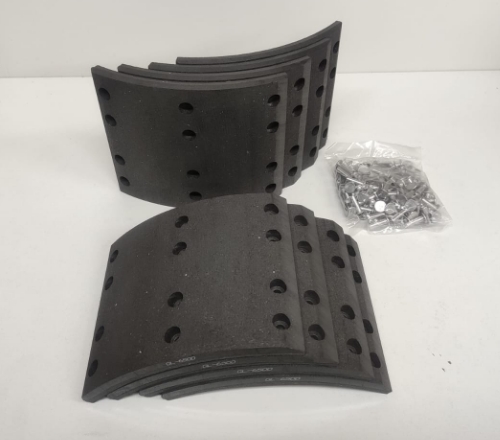 Тормозные накладки задние Fuso / Isuzu / Hino